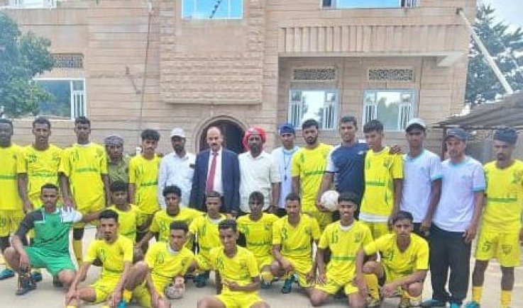 محافظ سقطرى يستقبل بعثة نادي ردفان المشارك في تصفيات الدرجة الثالثة لكرة القدم 